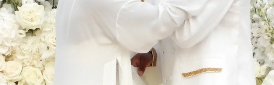 开云官网-威少与爱妻意大利庆瓷婚 动情落泪再许终生
